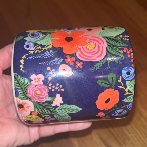 Anthropologie letter H floral mug by Rifle Paper Co, in preowned condition - Picture 5 of 6